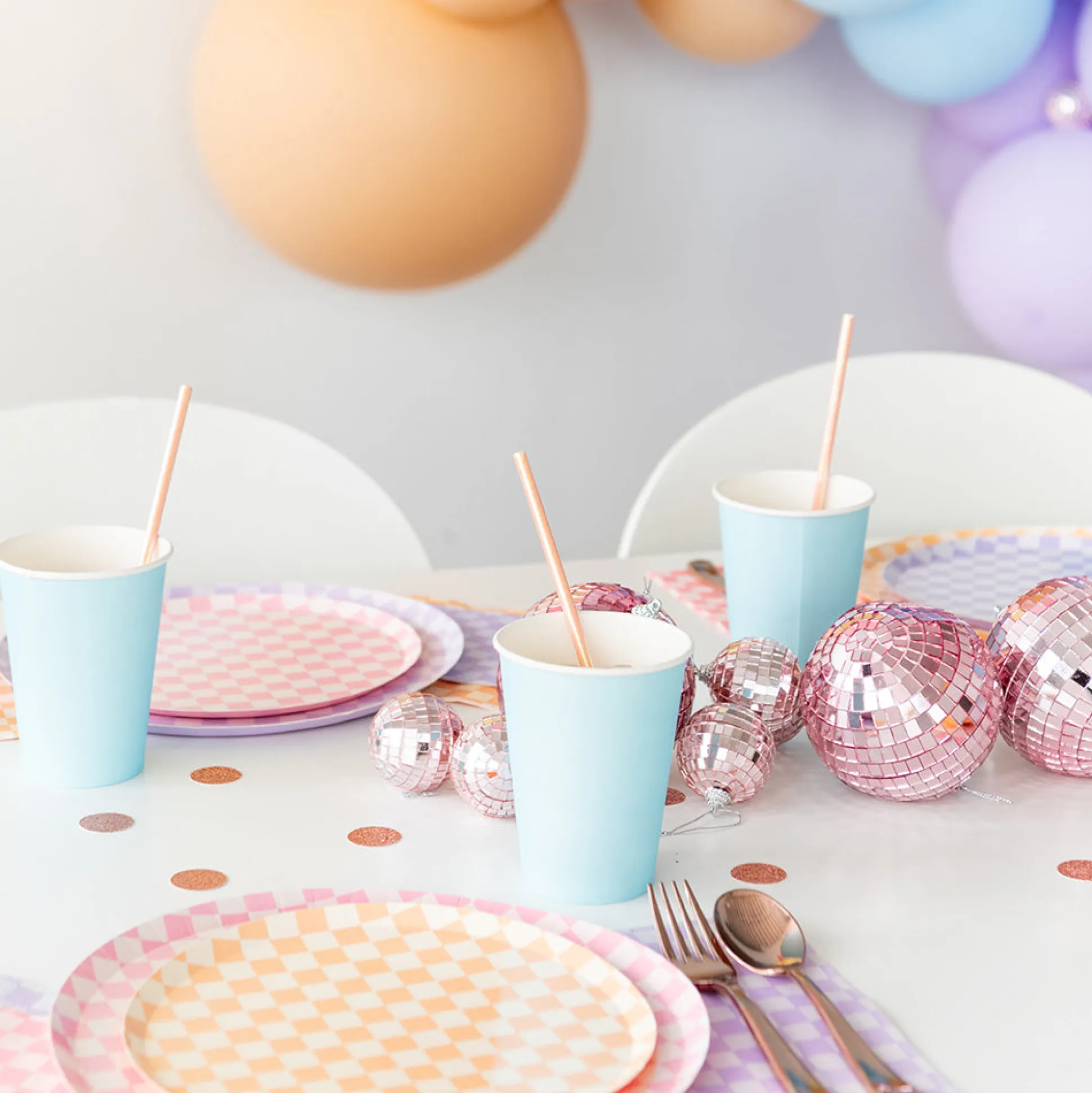 Check It! Tickle Me Pink Large Napkins, Pack of 16