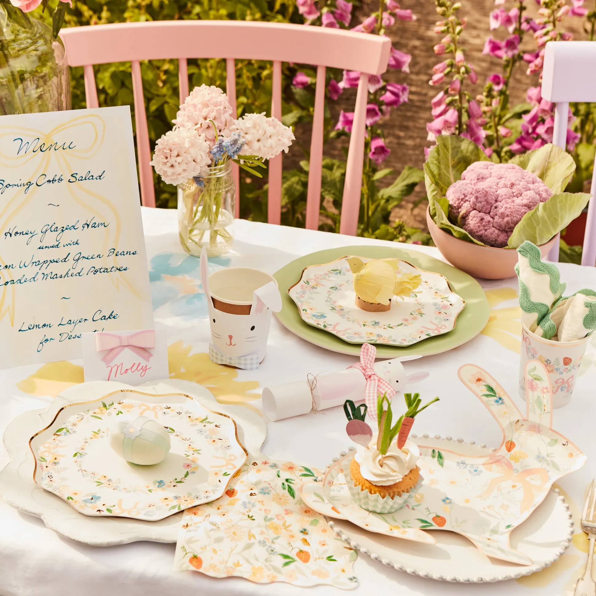 Elegant Floral Large Napkins, Pack of 16