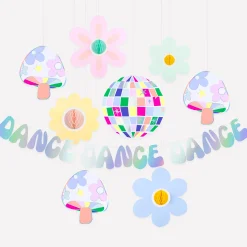 Groovy Dance Garland Set