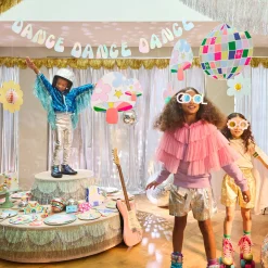 Groovy Dance Garland Set