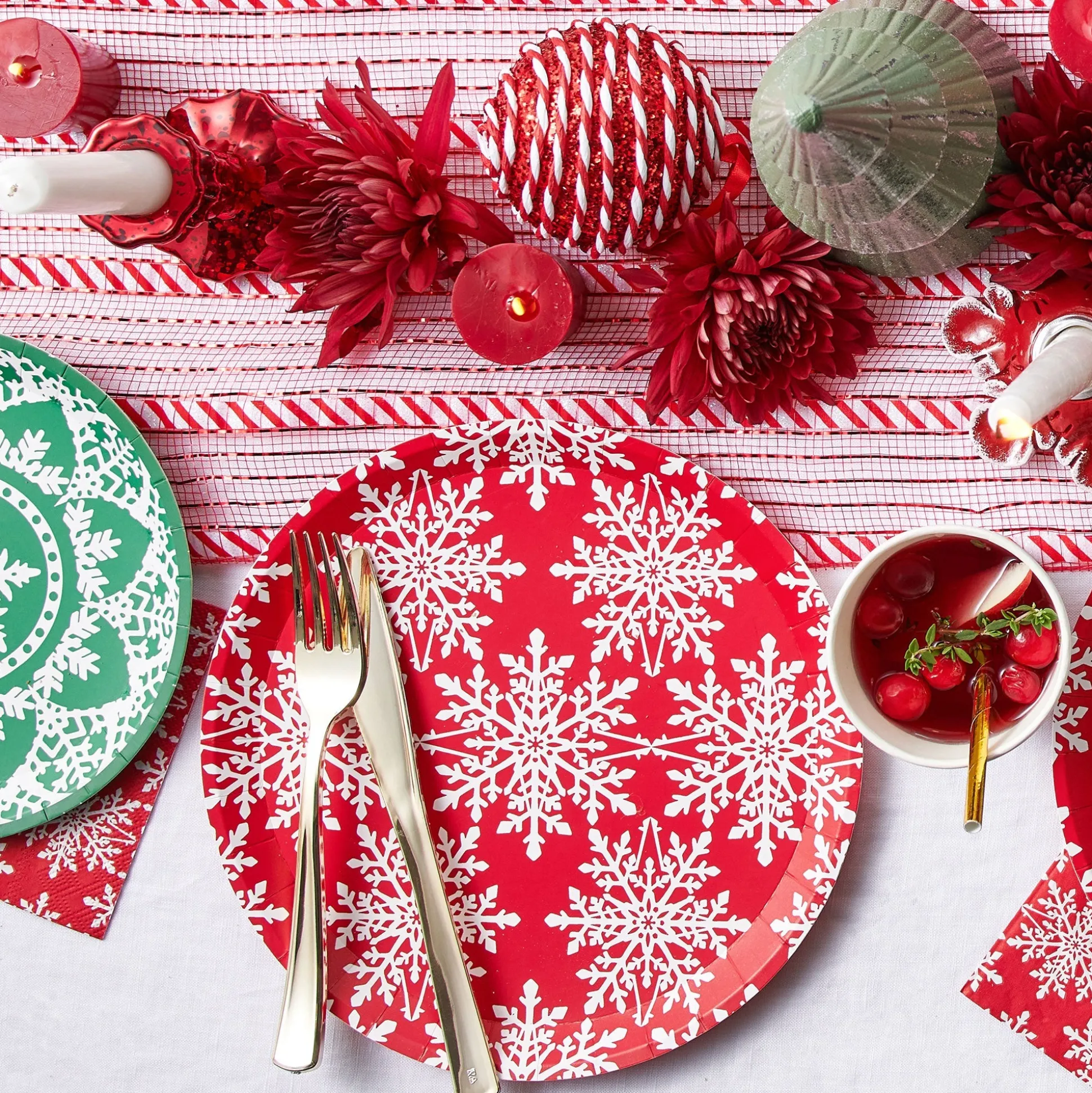 Jolly Snowflake Large Plates (10 Per Pack)