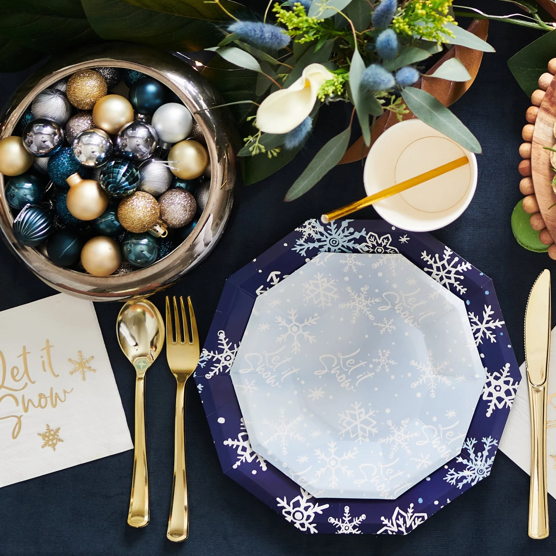 Let It Snow Small Plates (10 per pack)