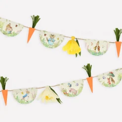 6' Peter Rabbit In The Garden Garland
