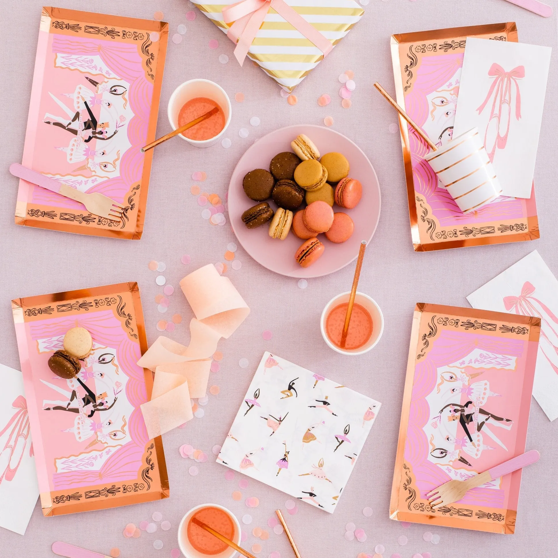 Pirouette Large Napkins, Pack of 16