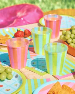 Pool Party Cups - 16 plastic cups