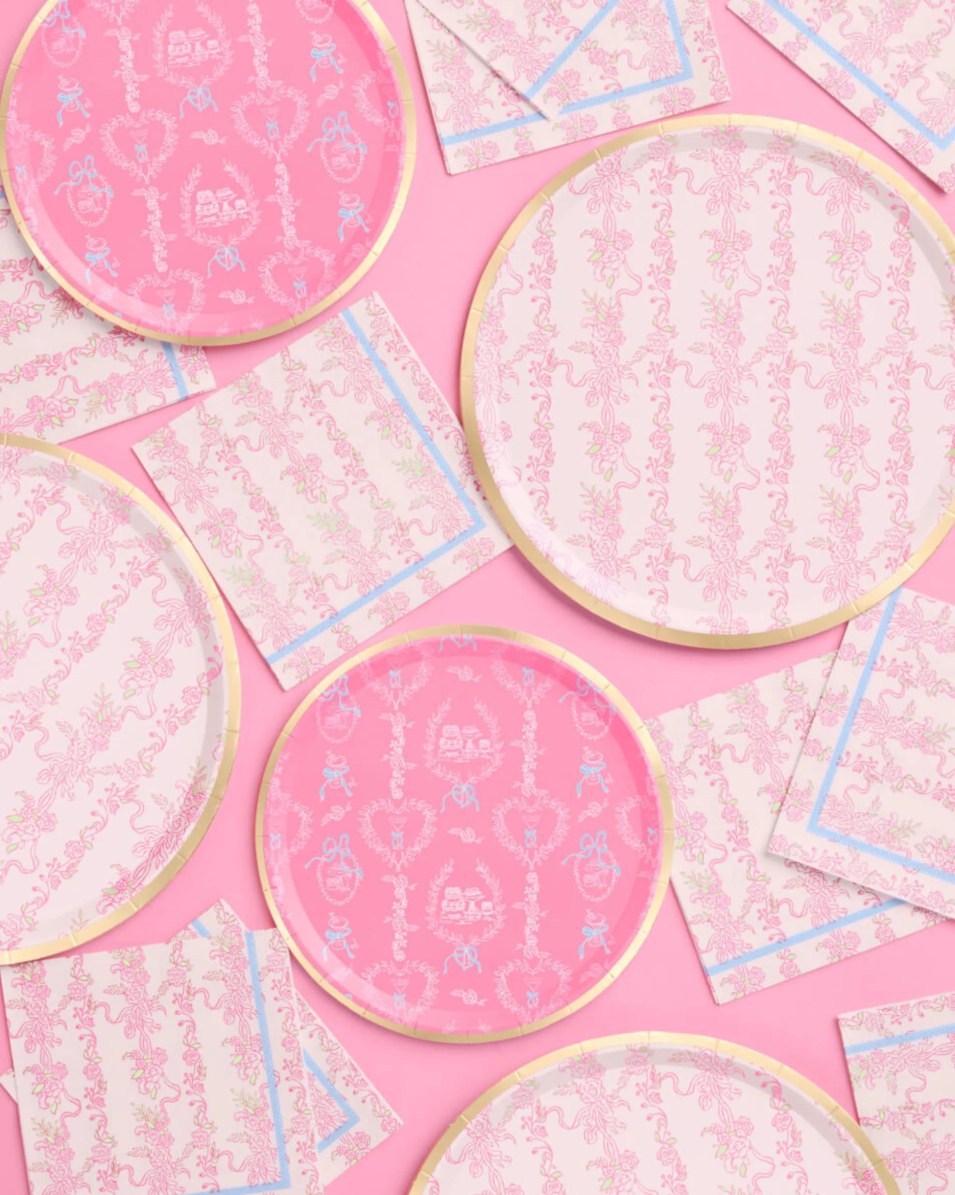 Romance Plates - 32 paper plates, 2 sizes
