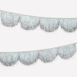 Silver Iridescent Tinsel Scallop Garland